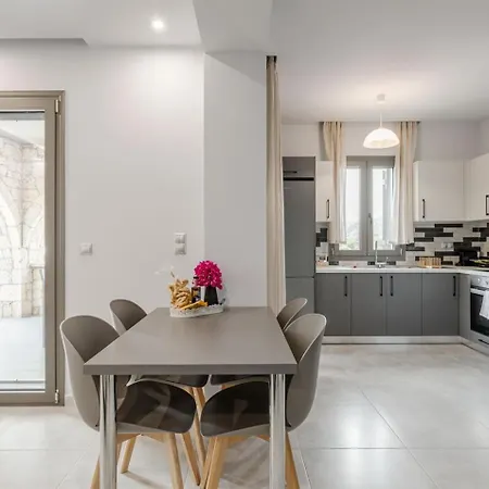 דירה Dream Stoúpa